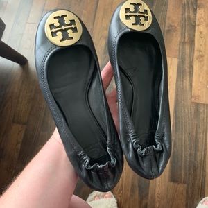 Tory Burch leather Minnie Travel ballet flat.